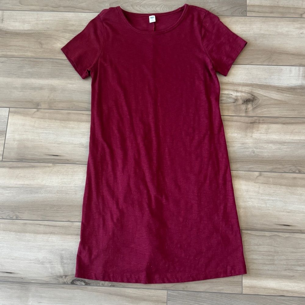 Old Navy Burgundy Short Sleeve T-Shirt Style Dress Size Medium EUC